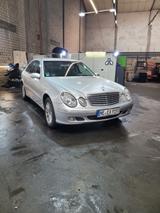 Mercedes-Benz Mercedes E280 - Mercedes-Benz E 280 in Düsseldorf