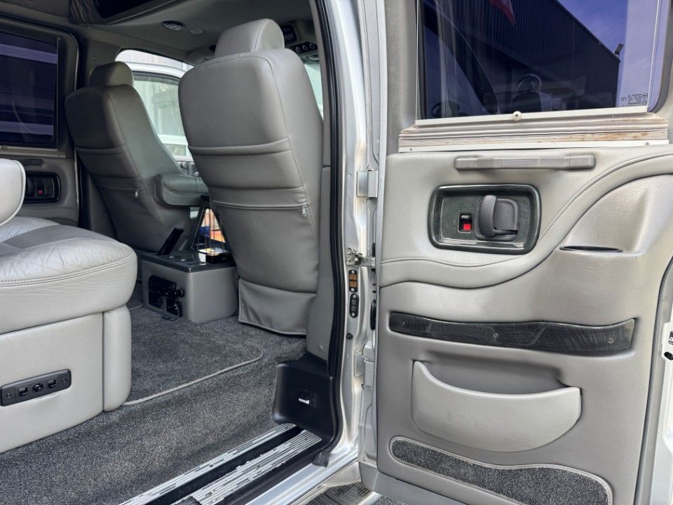 Fahrzeugabbildung Chevrolet Express Chevy Van Explorer Ltd. ALLRAD Stabitrac