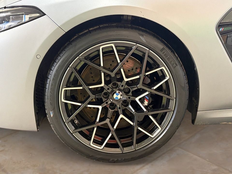 BMW M8 - Bild 2