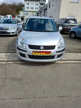 Suzuki Swift Lim. Black and White - Suzuki Swift: Black White