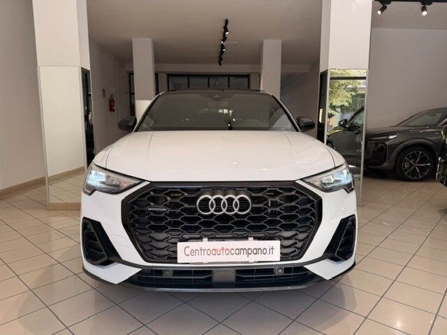 Image of Audi Q3