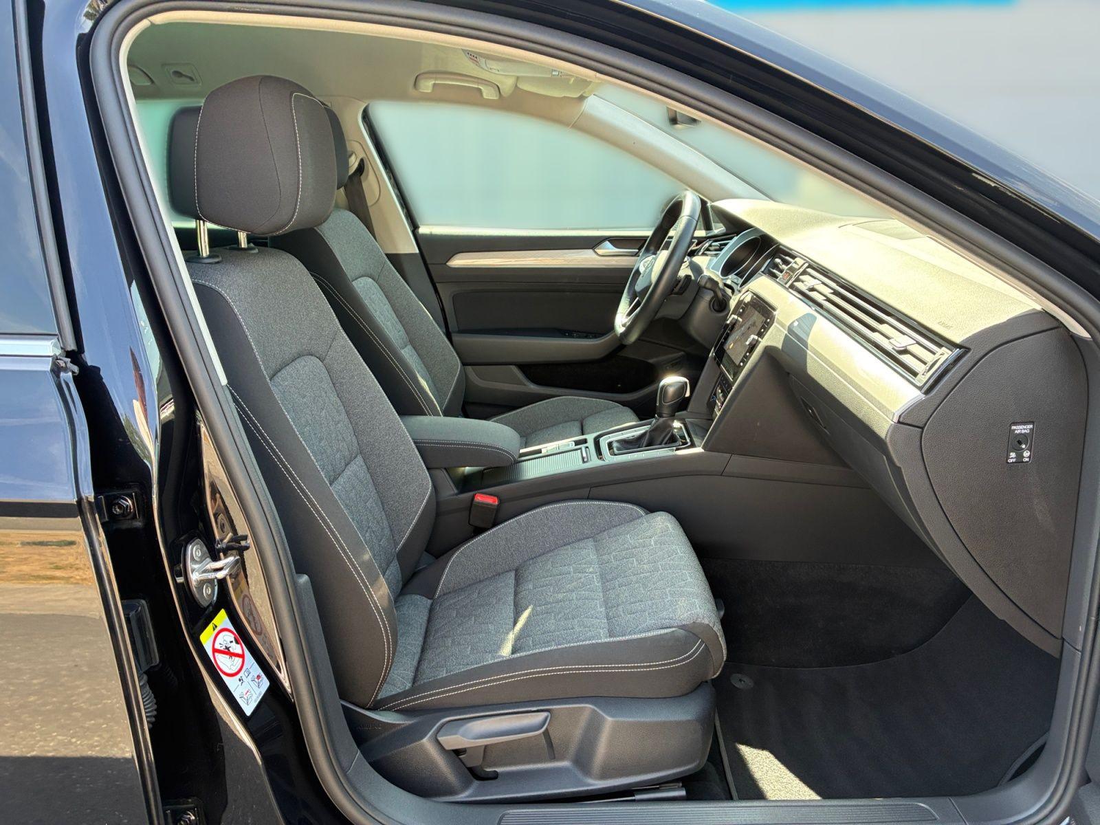 Volkswagen Passat Variant Business 1.5 TSI DSG / Navi, AHK