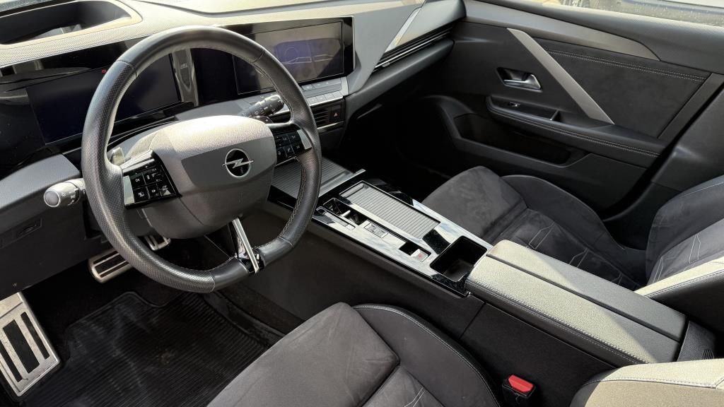 Autohaus Zimpel -  Opel Astra Ultimate 1.2T 360Kamera+HUD+Klimaautomatik - Bild 9