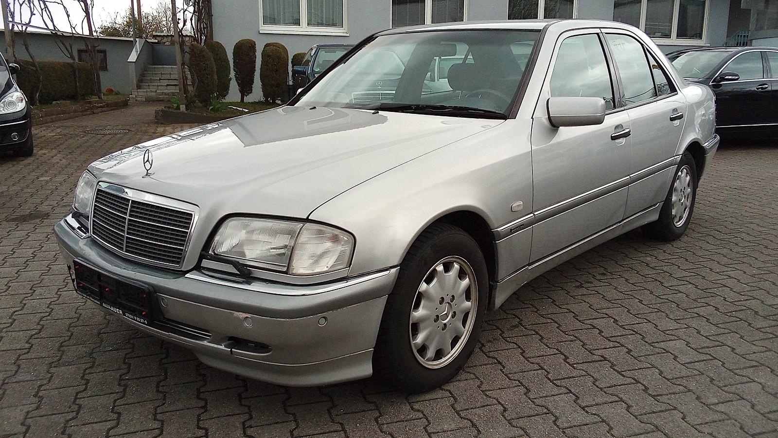 Mercedes-Benz C 200