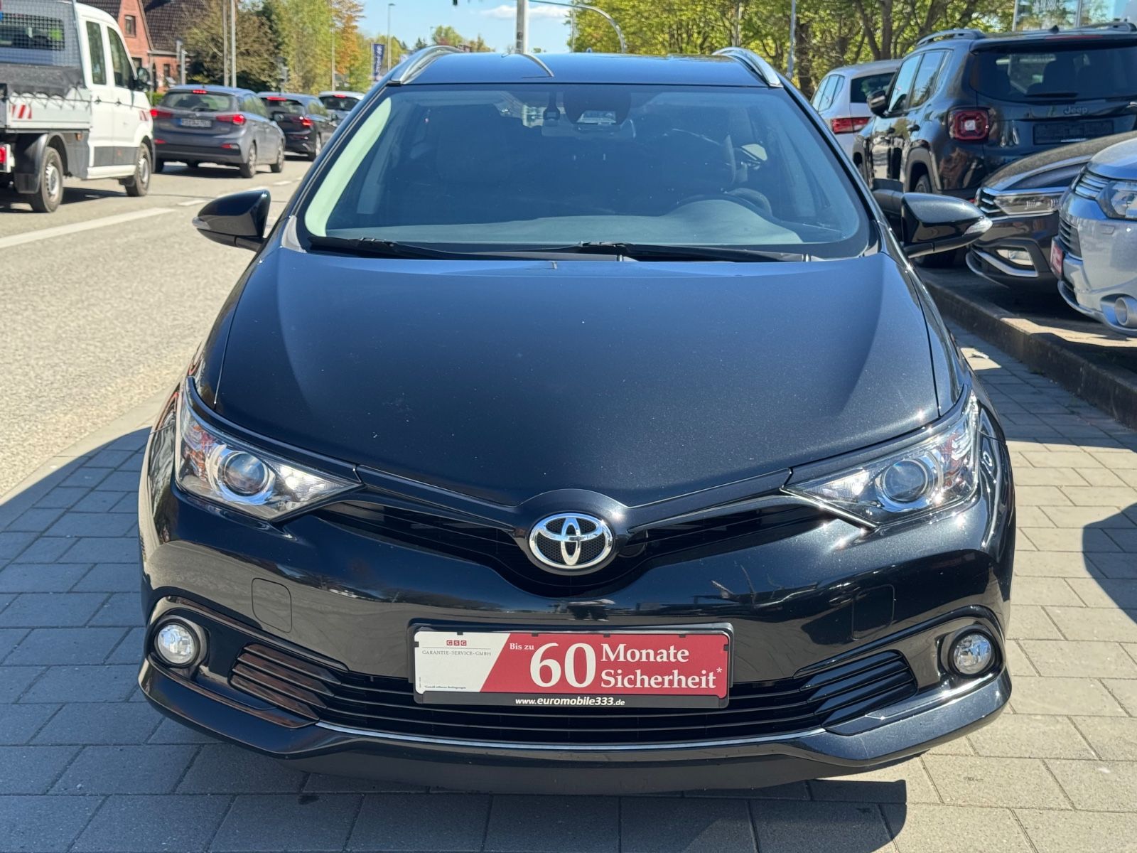 Auris Touring Sports*Kamera*Sitzhz.*Spurass.*BT*