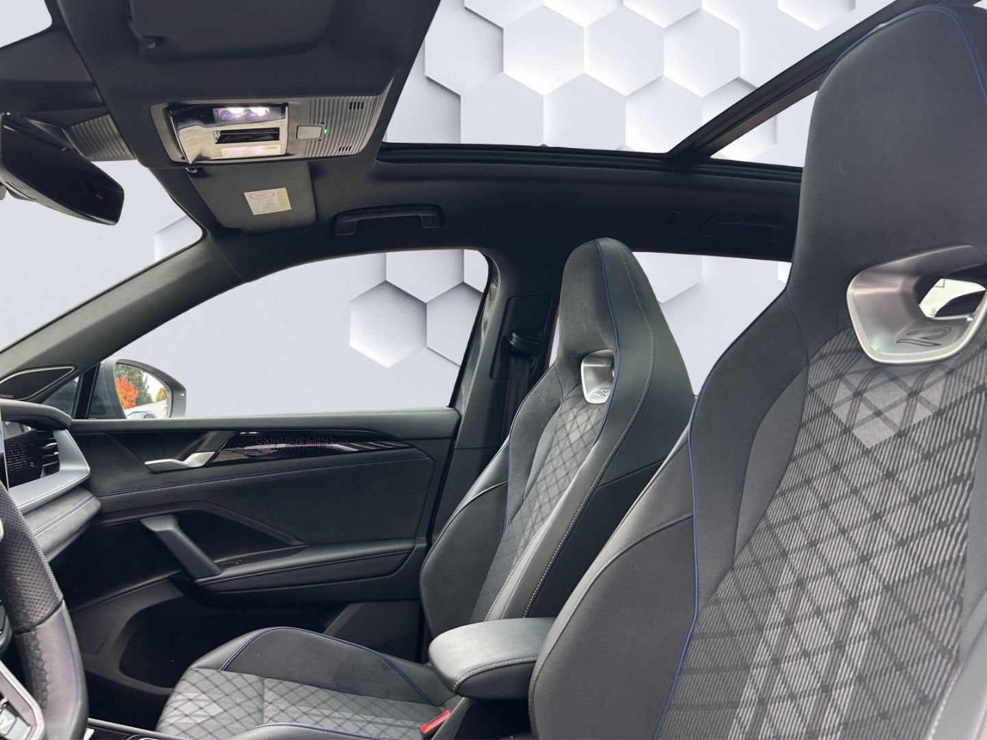 Tayron R-Line 2.0 TDI 4MOTION DSG AhK StHz W+S R