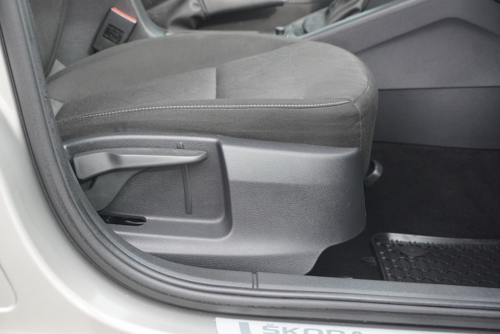 Skoda Octavia 1.5 TSI Clever DSG LED Navi ACC PDC foto 16
