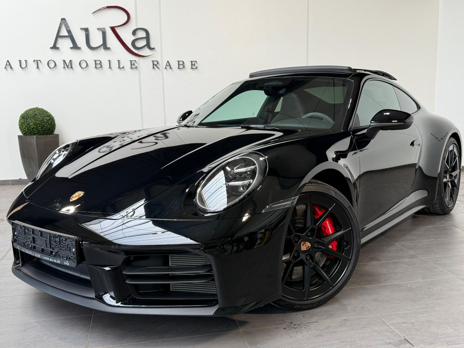 Fahrzeugabbildung Porsche 992 Carrera S GLASDACH+SPORTDESIGN+HD-MATRIX+21"