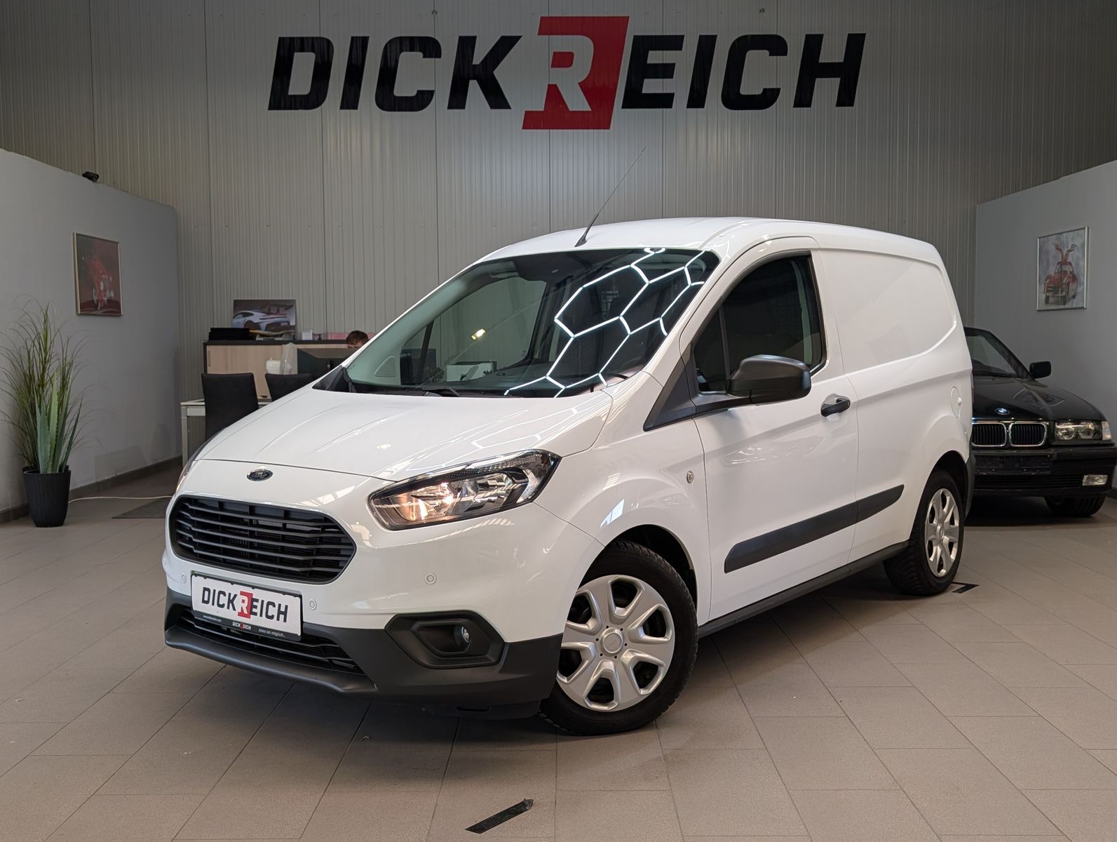 FORD Transit Courier
