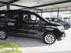 Fahrzeugabbildung Opel Opel Combo Life E - e Ultimate InnoPaket Parkass
