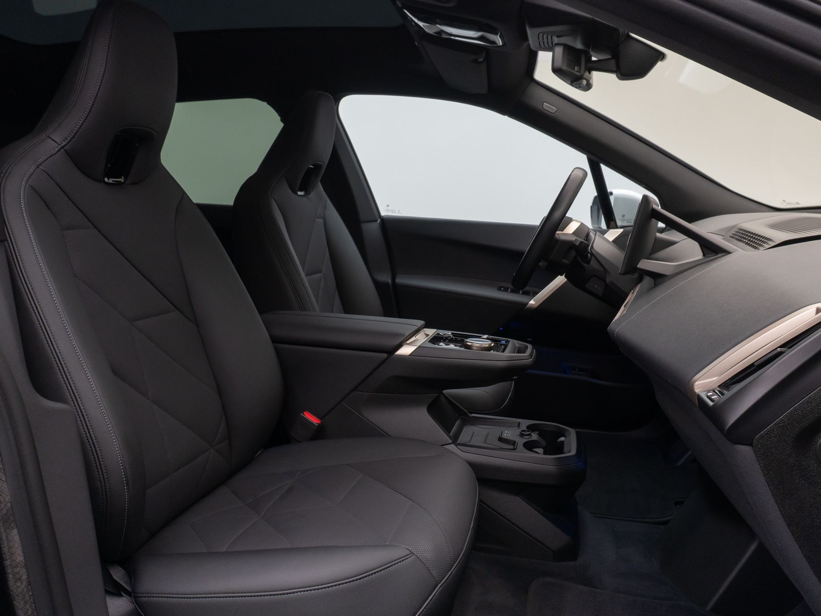 Fahrzeugabbildung BMW iX xD40 Sport SkyLounge 360°DAB H/K AHK 22Zoll