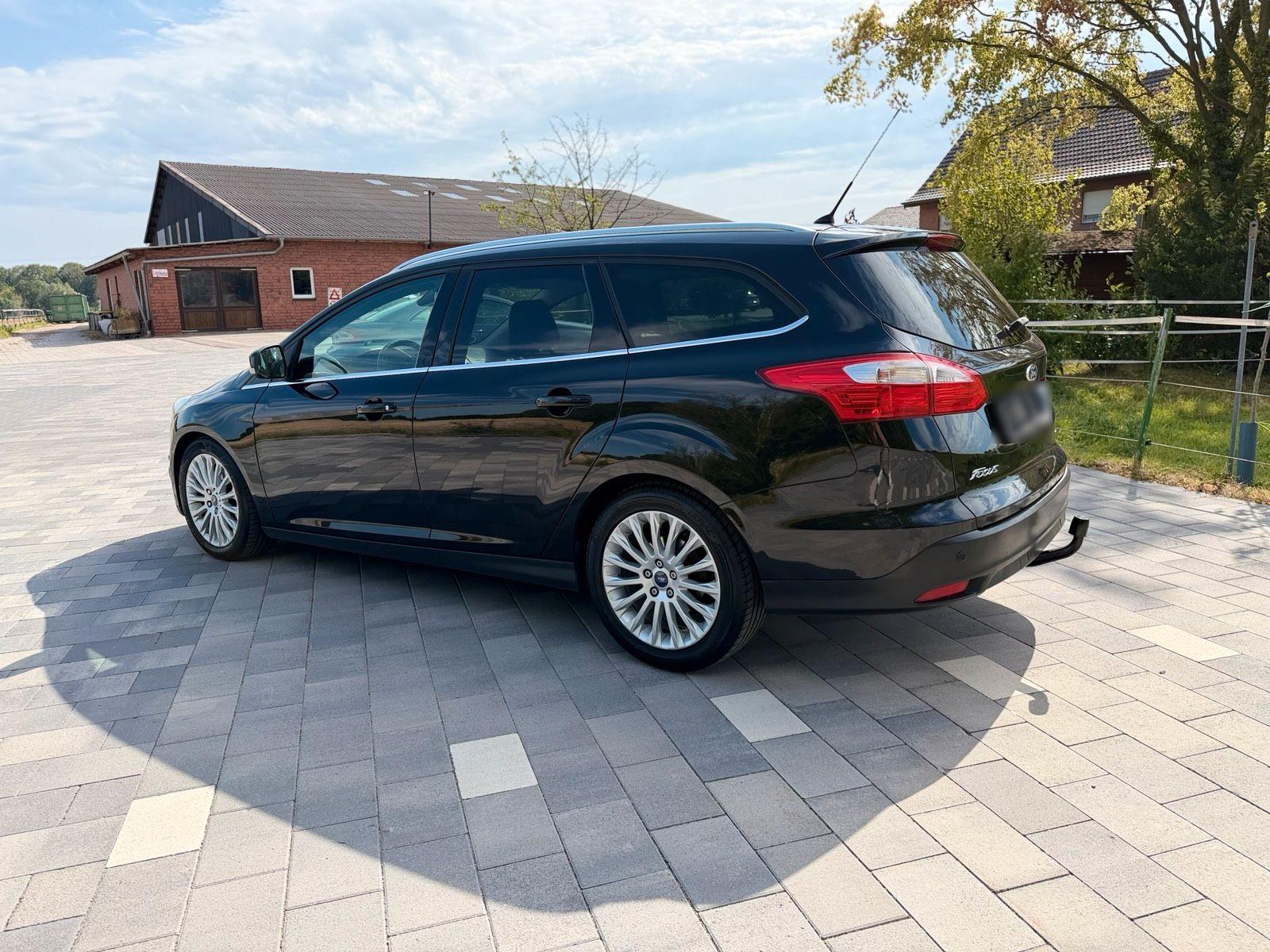 Ford Focus 2012 — photo 5
