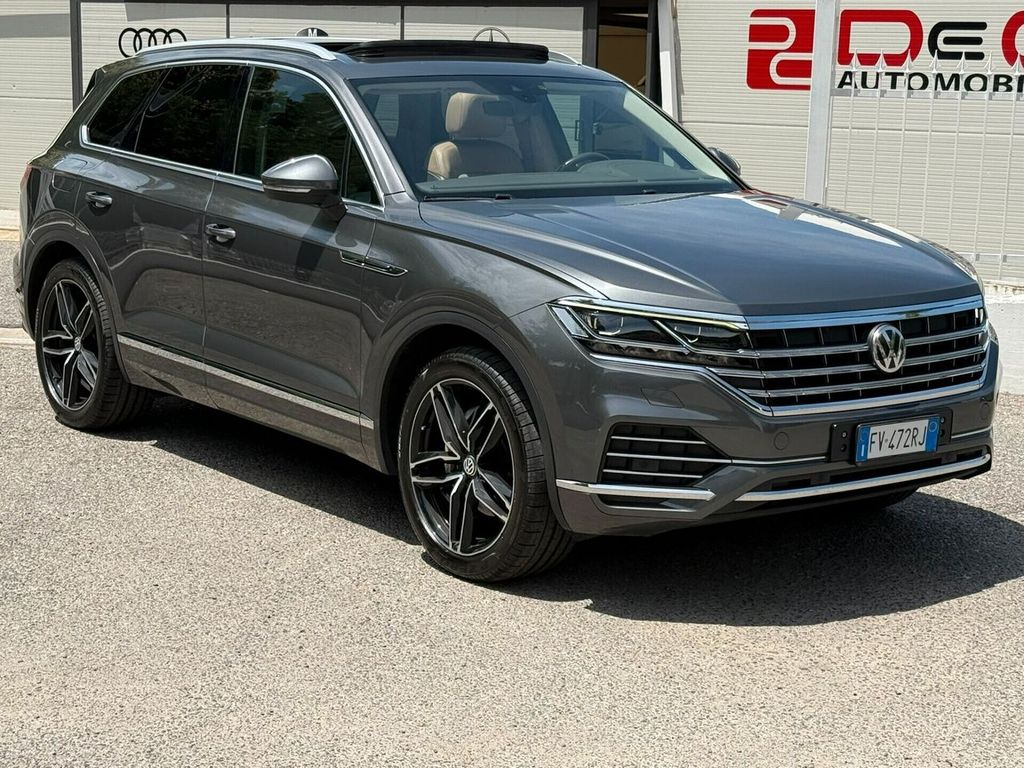 Image of Volkswagen Touareg