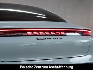 2025 Porsche TAYCAN — фото 8