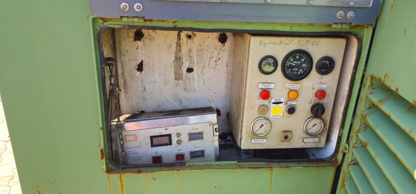 Fahrzeugabbildung IHC S-35 Hydrohammer / Powerpack / Schwenkmäkler
