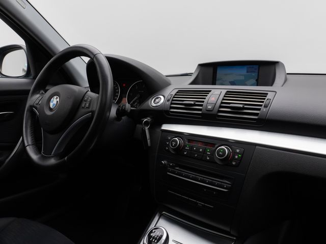 Foto Nummer 32: BMW 118d
