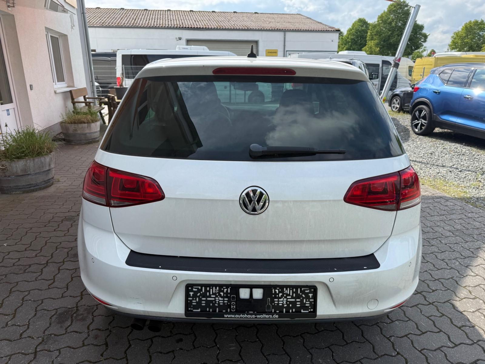Volkswagen Golf VII Lim. Highline BMT=Leder-Kamera-AHK-=