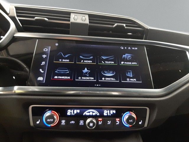 Fahrzeugabbildung Audi Q3 Sportback 45TFSIe Kamera Sportsitze 18" FSE