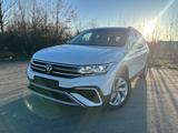 Volkswagen Tiguan Elegance/IQ-Light/Kamera/DSG/7-Sitze/ - Volkswagen Tiguan 7 Sitzer