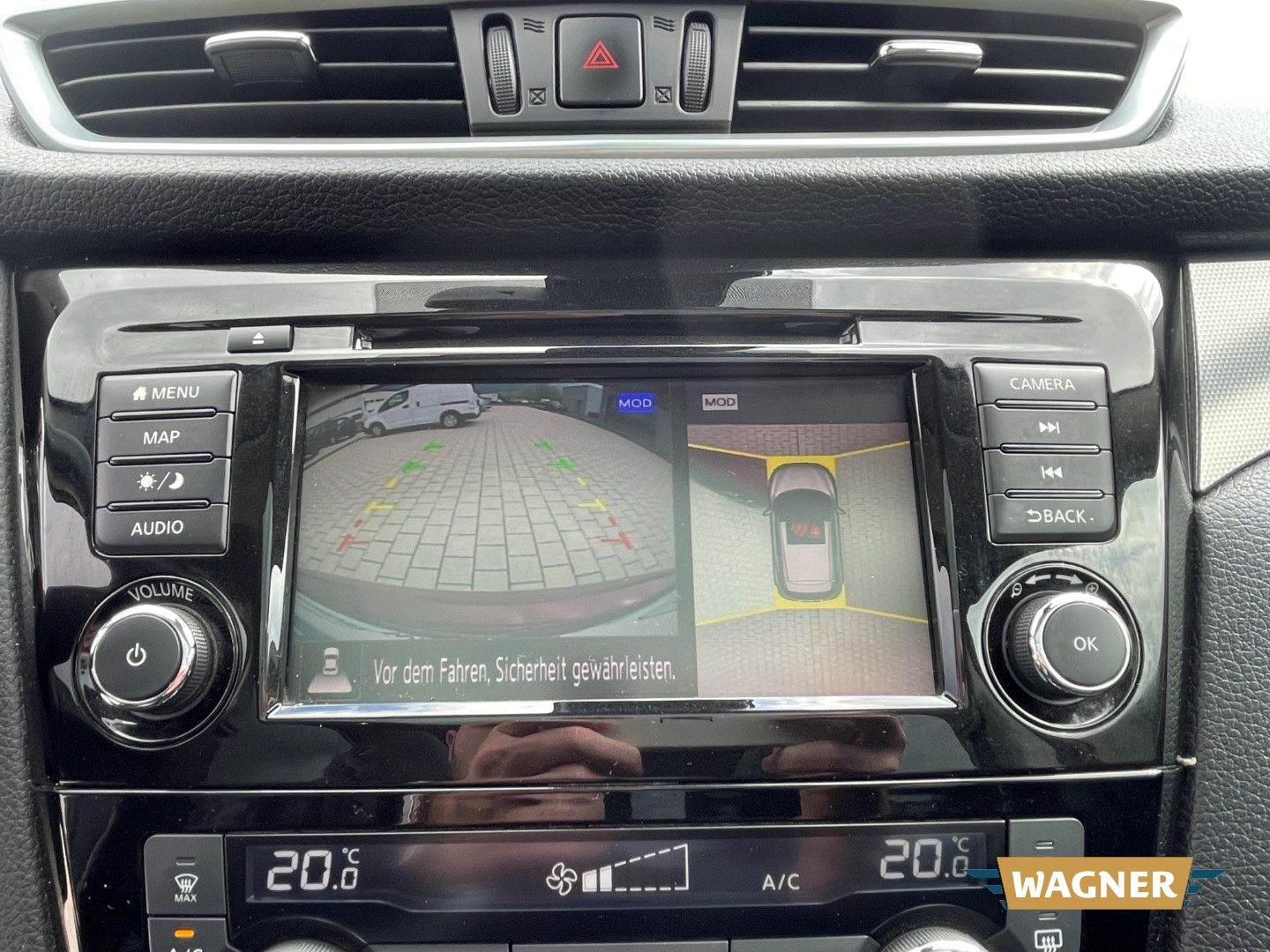 Fahrzeugabbildung Nissan Qashqai N-Connecta 1.3 Automatik