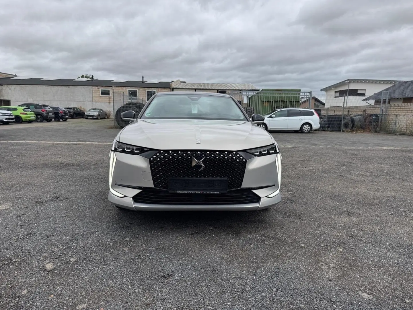 DS Automobiles DS4 ESPRIT DE VOYAGE PURETECH 130,1VORBESITZER,
