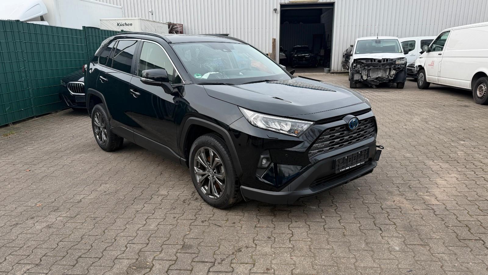 Toyota RAV4 Hybrid 4x2 Team Deutschland
