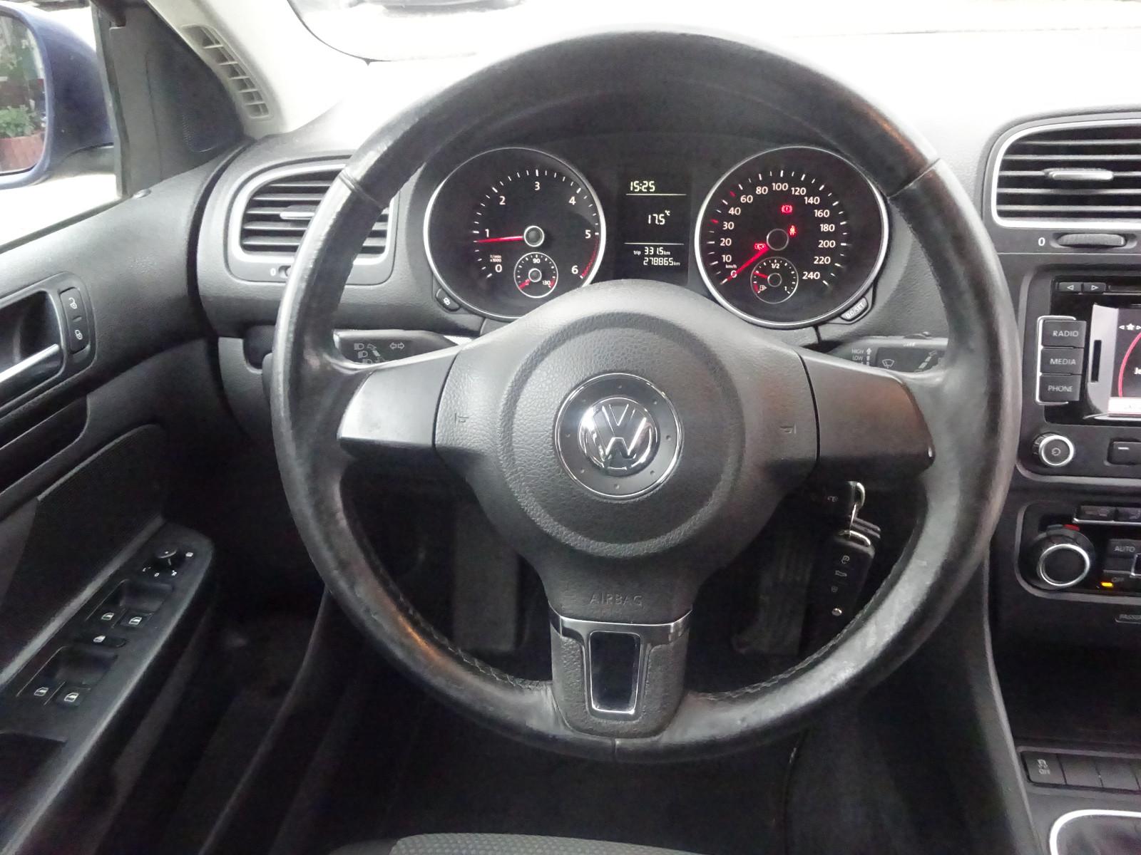 Volkswagen Golf 2010 — photo 13