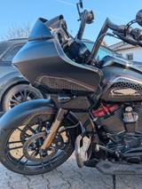 Harley-Davidson Road Glide CVO - HARLEY-DAVIDSON CVO ROAD GLIDE