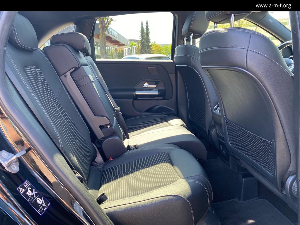 MERCEDES-BENZ B 220
