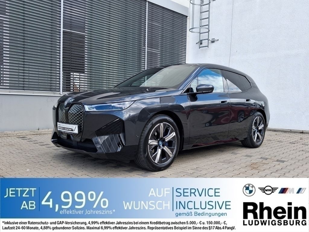 BMW iX