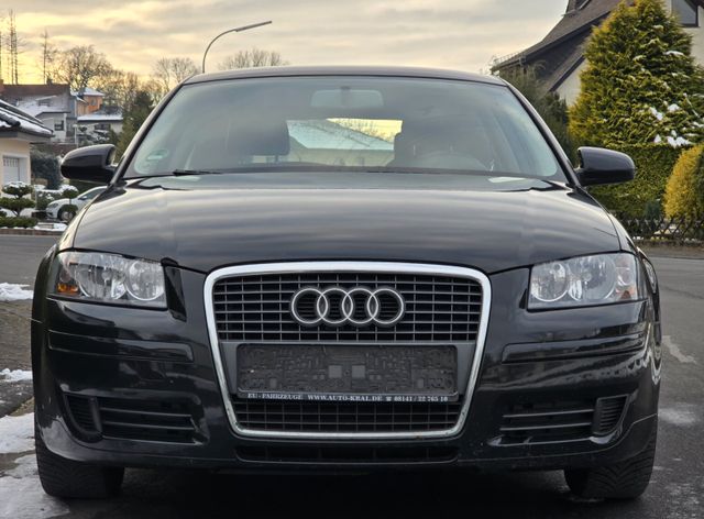 Audi A3 1.6 Attraction