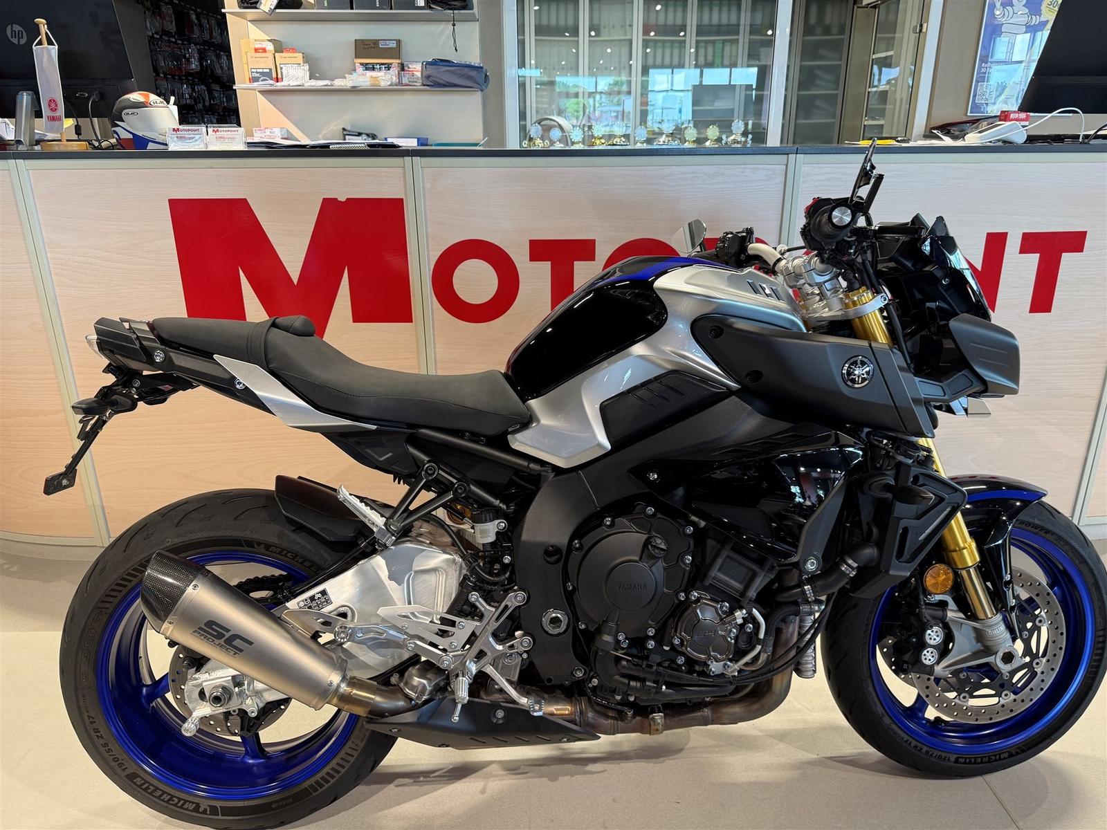 Yamaha MT-10 SP SC-Project; KZH-kurz; Motogadget