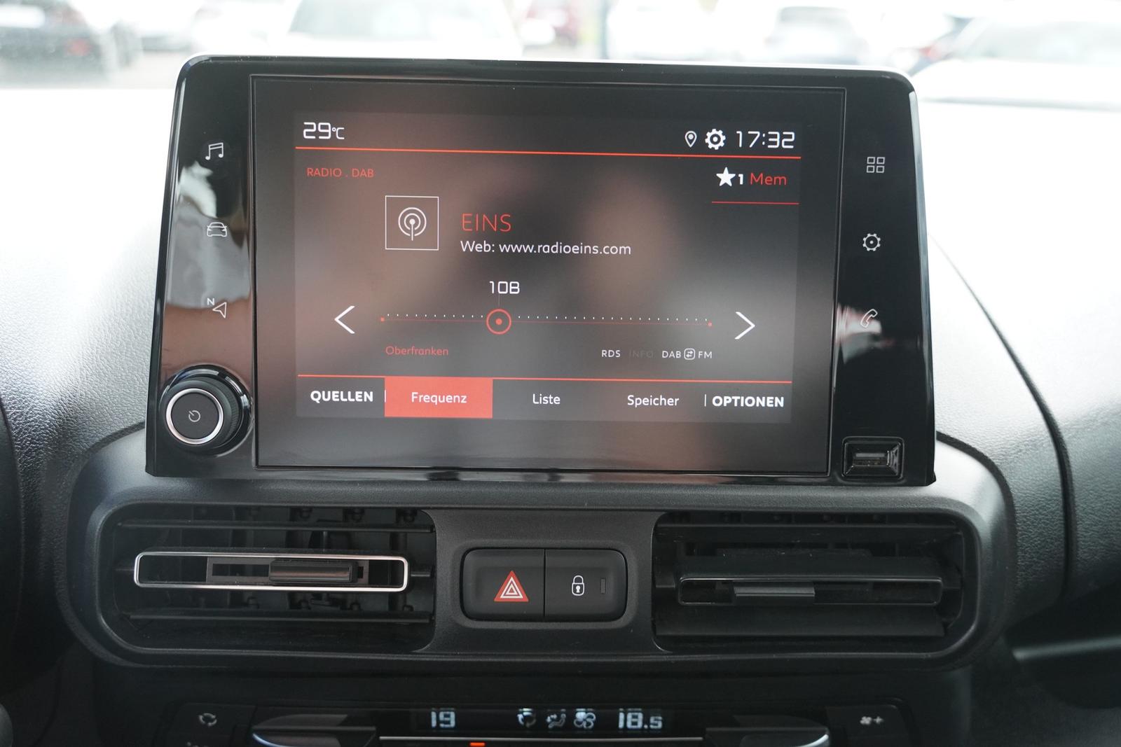 Citroën Berlingo 1.2 12V e-THP MPV Feel M AHK 360° DAB
