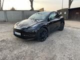 Tesla Model Y Long Range Dual Motor AWD AHK Garantie - Tesla Model Y von privat