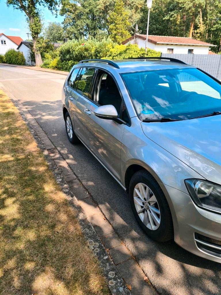 Volkswagen Golf 2013 — interior
