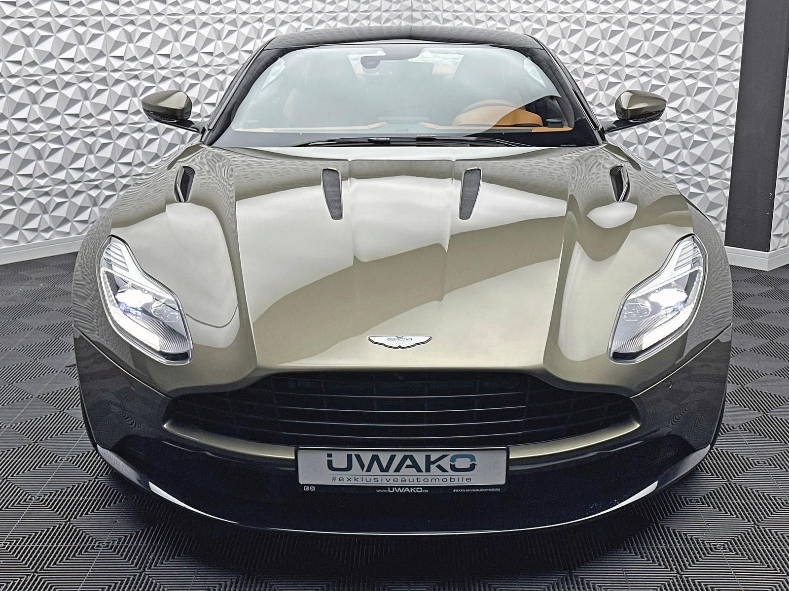 Fahrzeugabbildung Aston Martin DB11 V12/NEW-HERITAGE/DUOTONE/B&O/FINISHER/BLACK