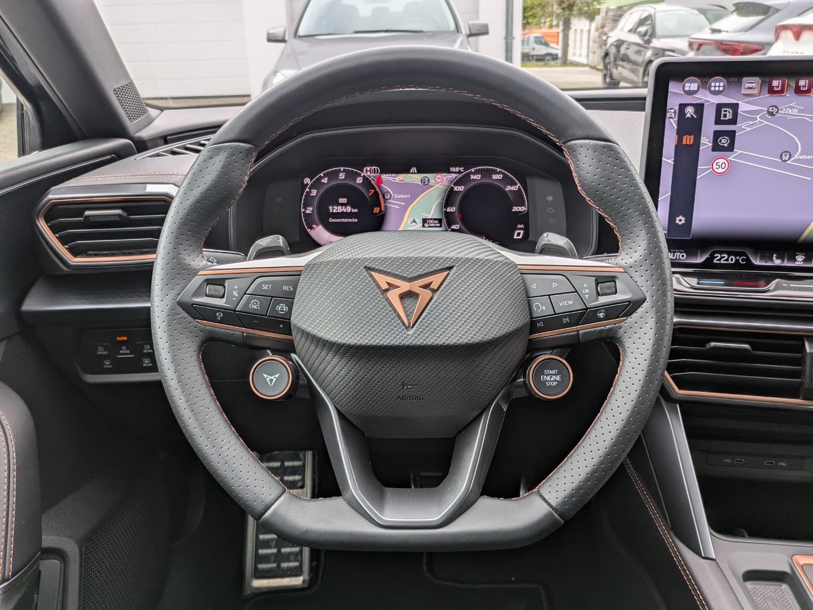 Fahrzeugabbildung CUPRA Leon 1.5 eTSI EDGE MATRIX*ACC*KAM*18"5JGARANTIE