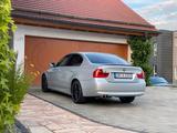 BMW e90 325xi - BMW 325 aus 2006: 325xi