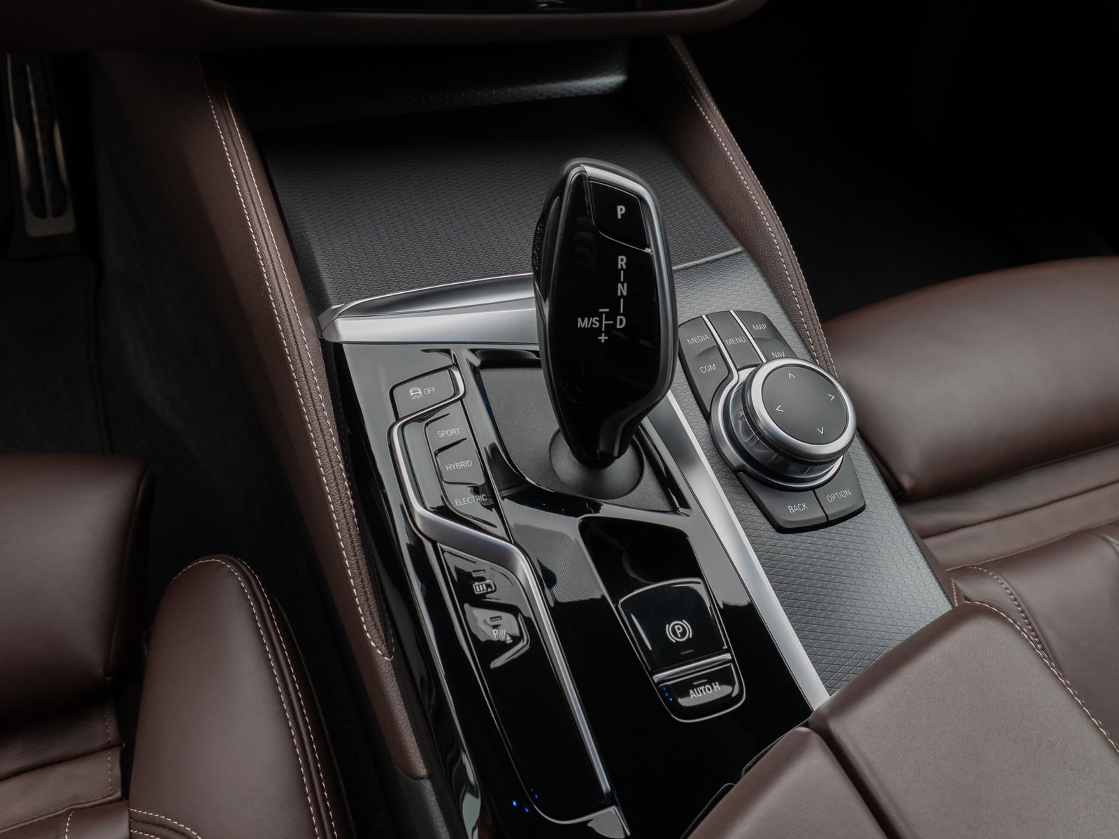 Fahrzeugabbildung BMW 530e M Sport Kamera DAB DrivAssist Komfort AHK