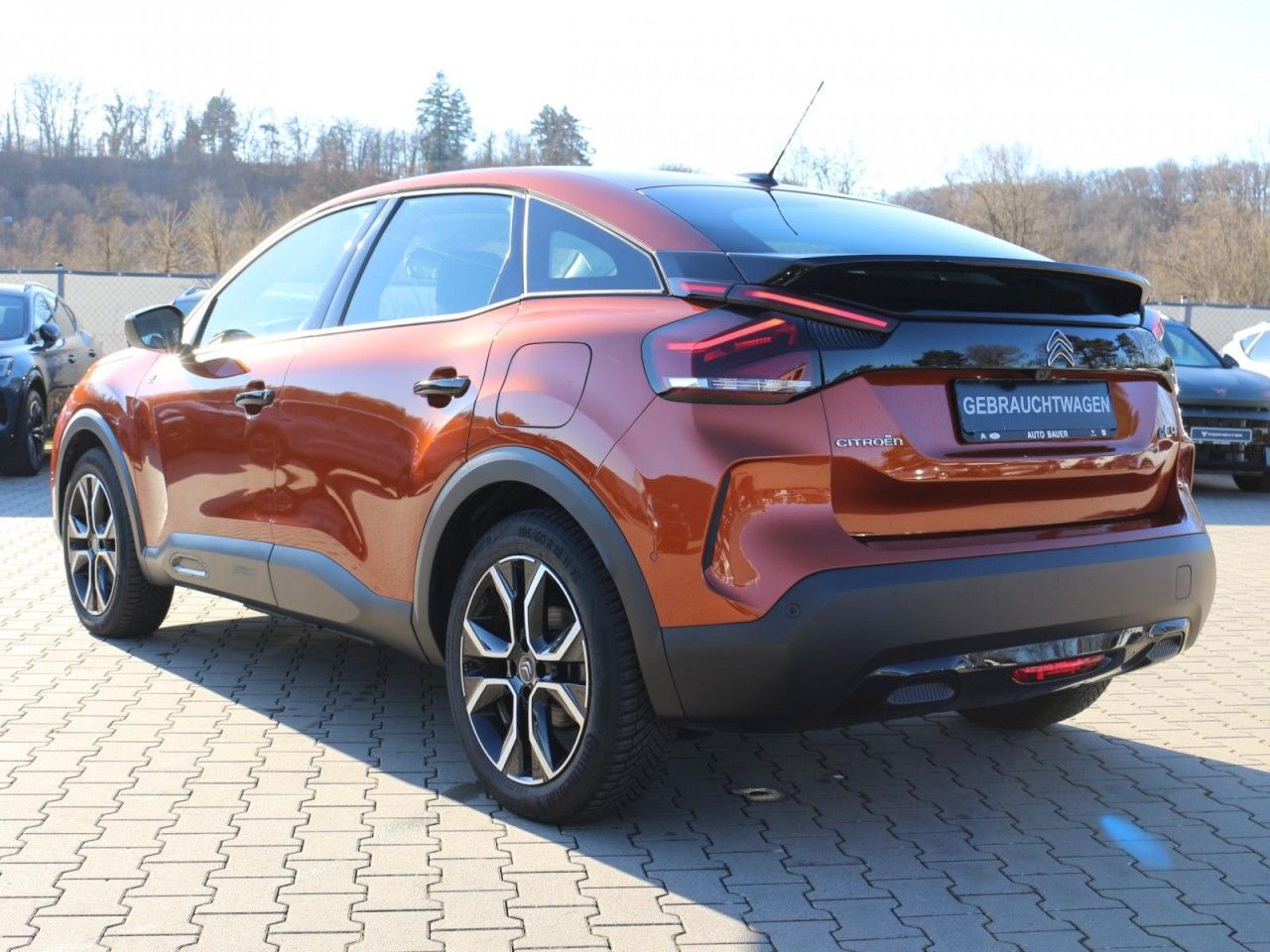Fahrzeugabbildung Citroën ë-C4 FEEL 136