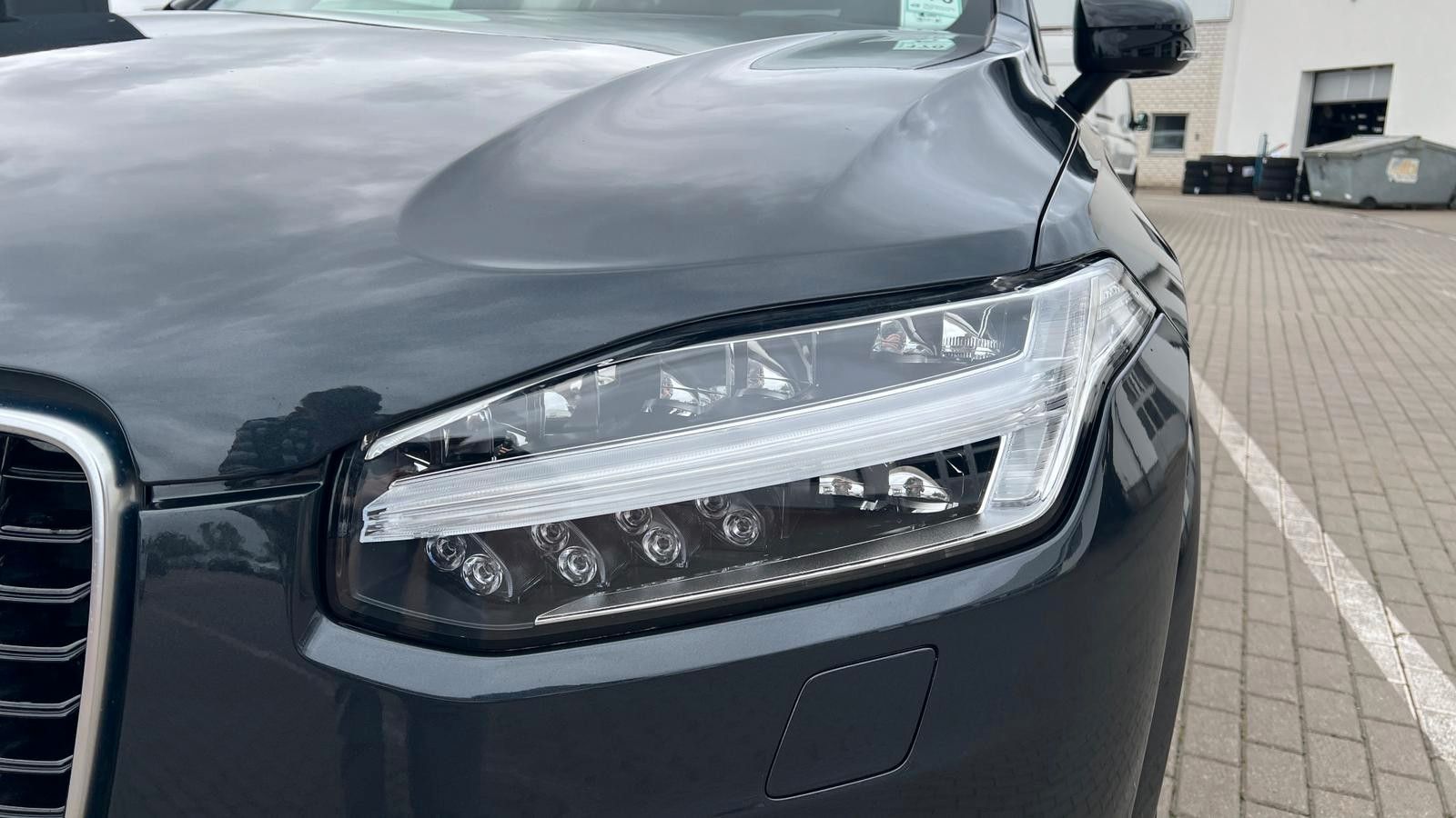 Fahrzeugabbildung Volvo XC90 T8 PHEV AWD R Design*360°*Massage*LUFT*B&W*