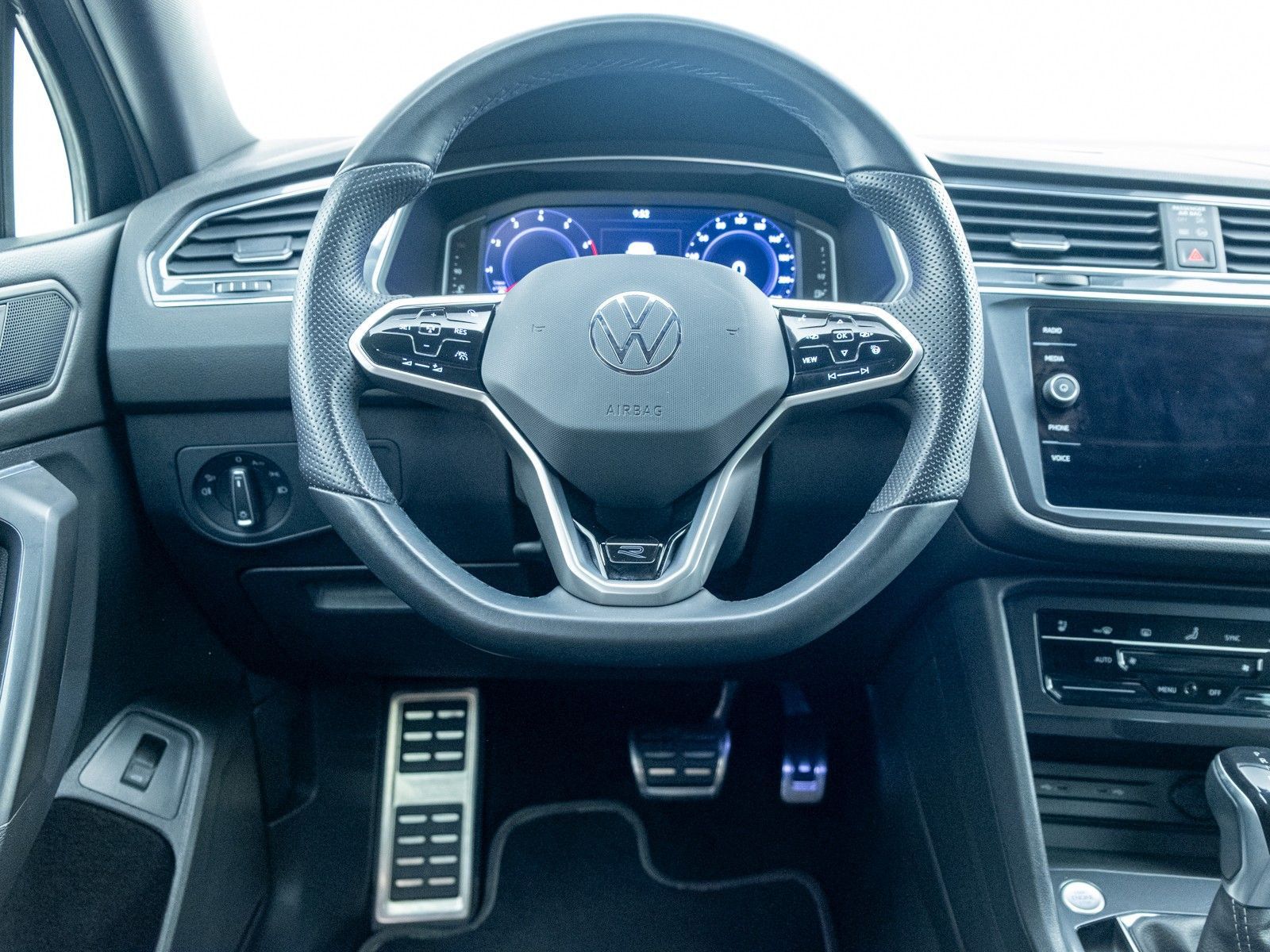 Volkswagen Tiguan Allspace 2.0 TSI DSG *R-LINE*4MOTION*APP* foto 15