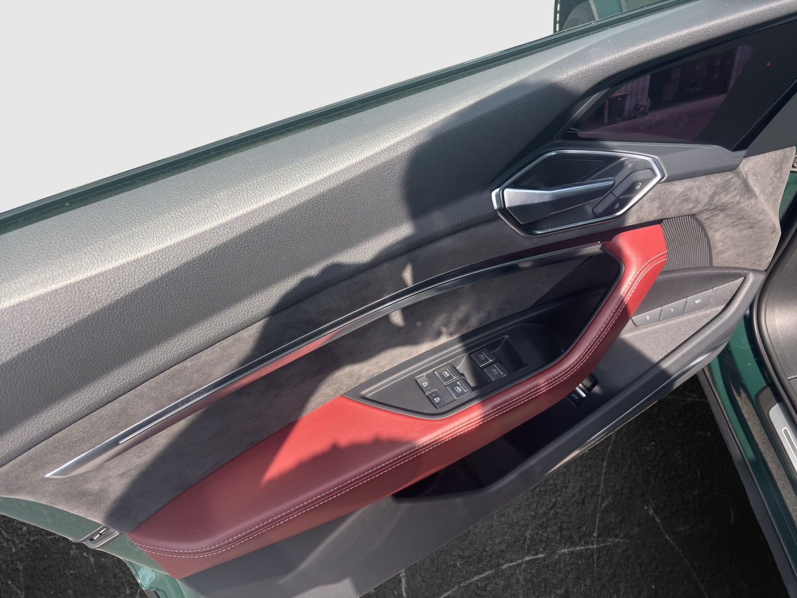 Audi e-tron Sportback S quattro HeadUp Panodach AHK foto 6