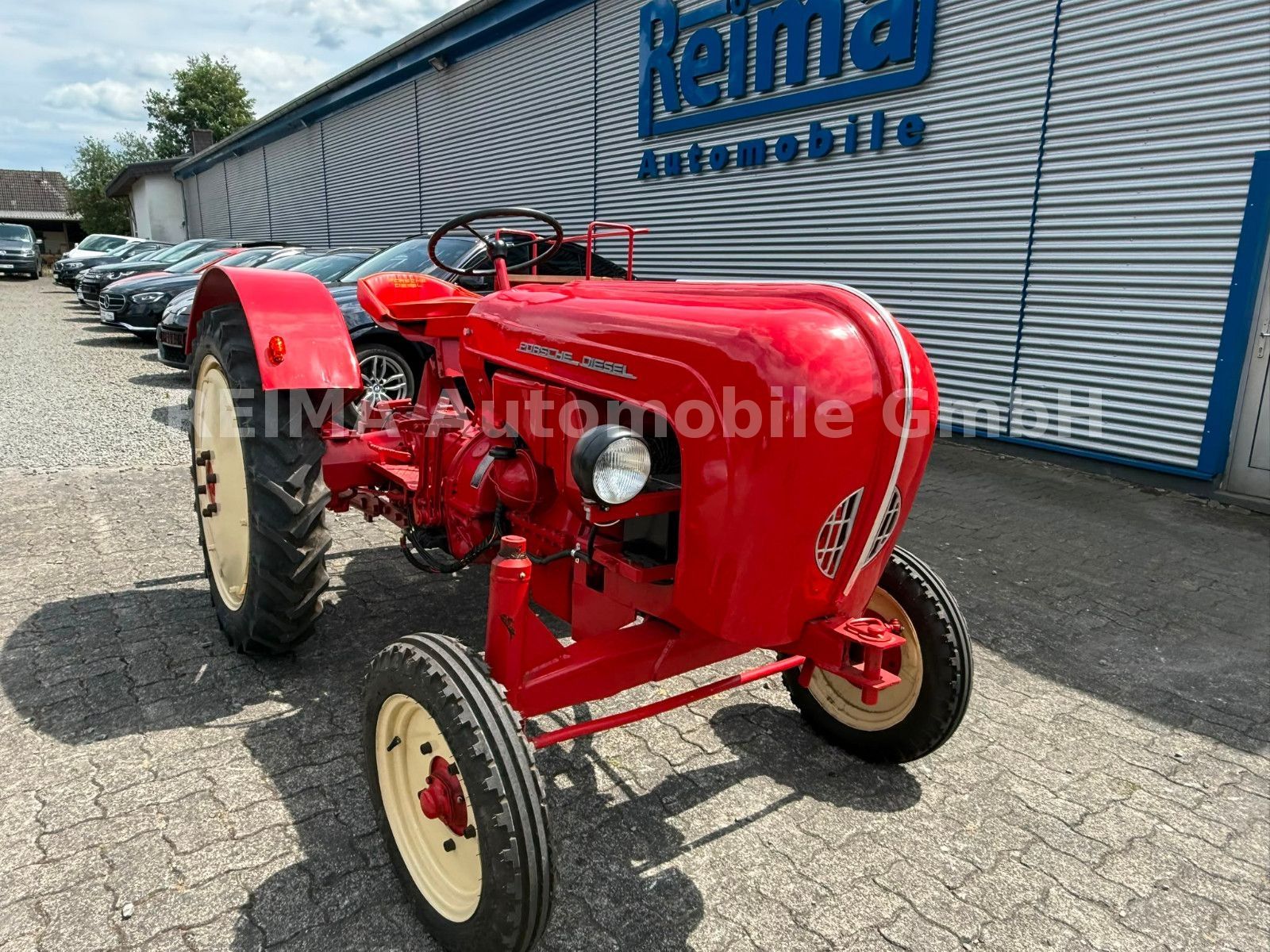 Fahrzeugabbildung Porsche AP 16