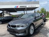 BMW 318d 2.0 TOURING G21 "ADV."/LC"PROF"/LED/SHZ - BMW 318 mit Diesel-Antrieb: Kombi, 2.0