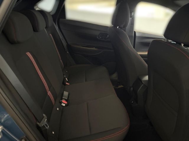 Fahrzeugabbildung Hyundai i20 N Line (100PS) +Assistenz-Paket+Dachlackieru