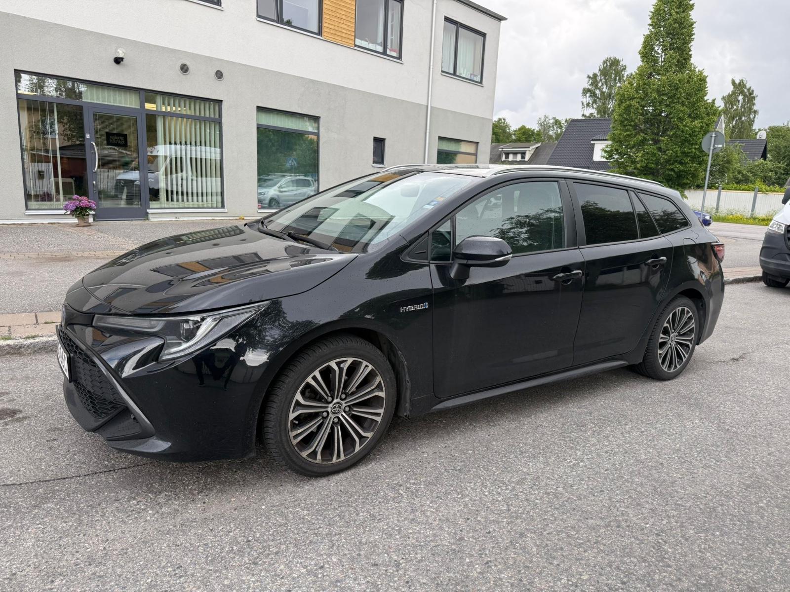 Toyota Corolla 1,8 Hybrid Style