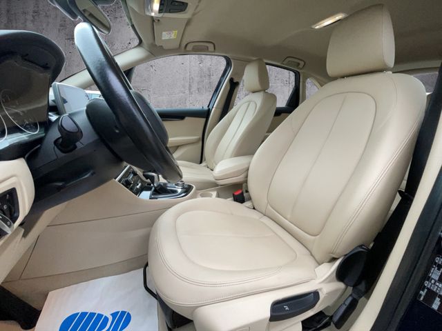 BMW 216 d Active Tourer 216 d Automatik*NAVI*LED*PDC