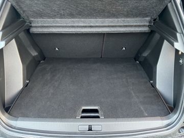 Peugeot 2008 Allure e- Elektromotor 136 +Navi+LM