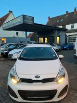 Kia Rio 2014  EURO 5 - Kia Rio in Kassel